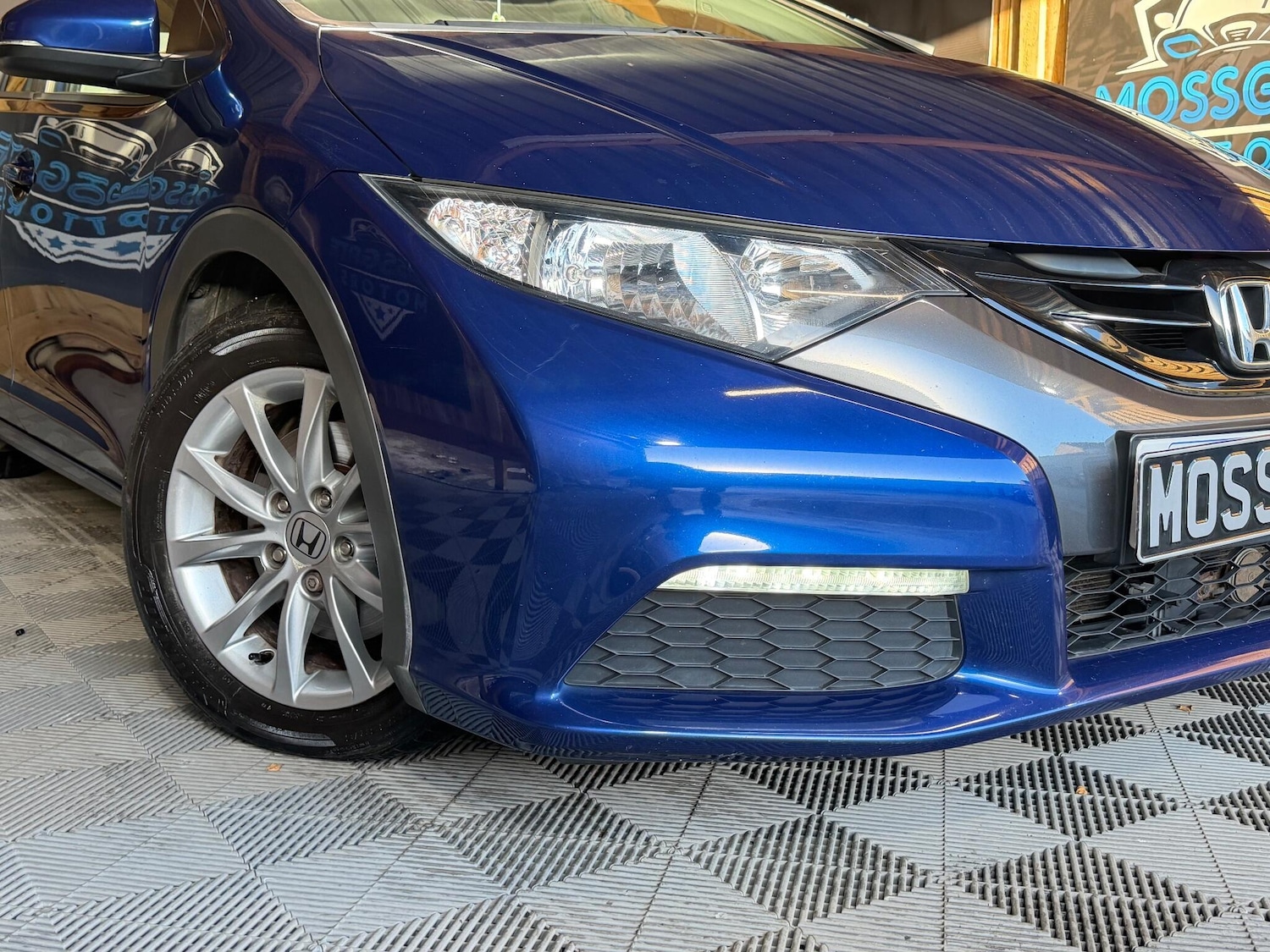 Used Honda Civic 2012 for sale - 76700875: Photo 2