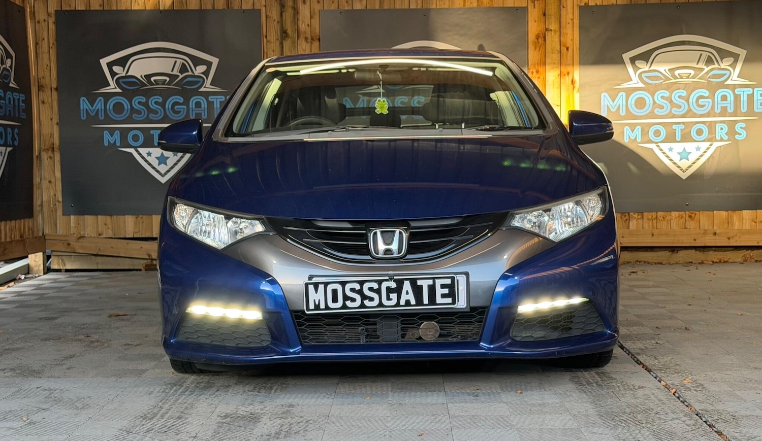 Used Honda Civic 2012 for sale - 76700875: Photo 3