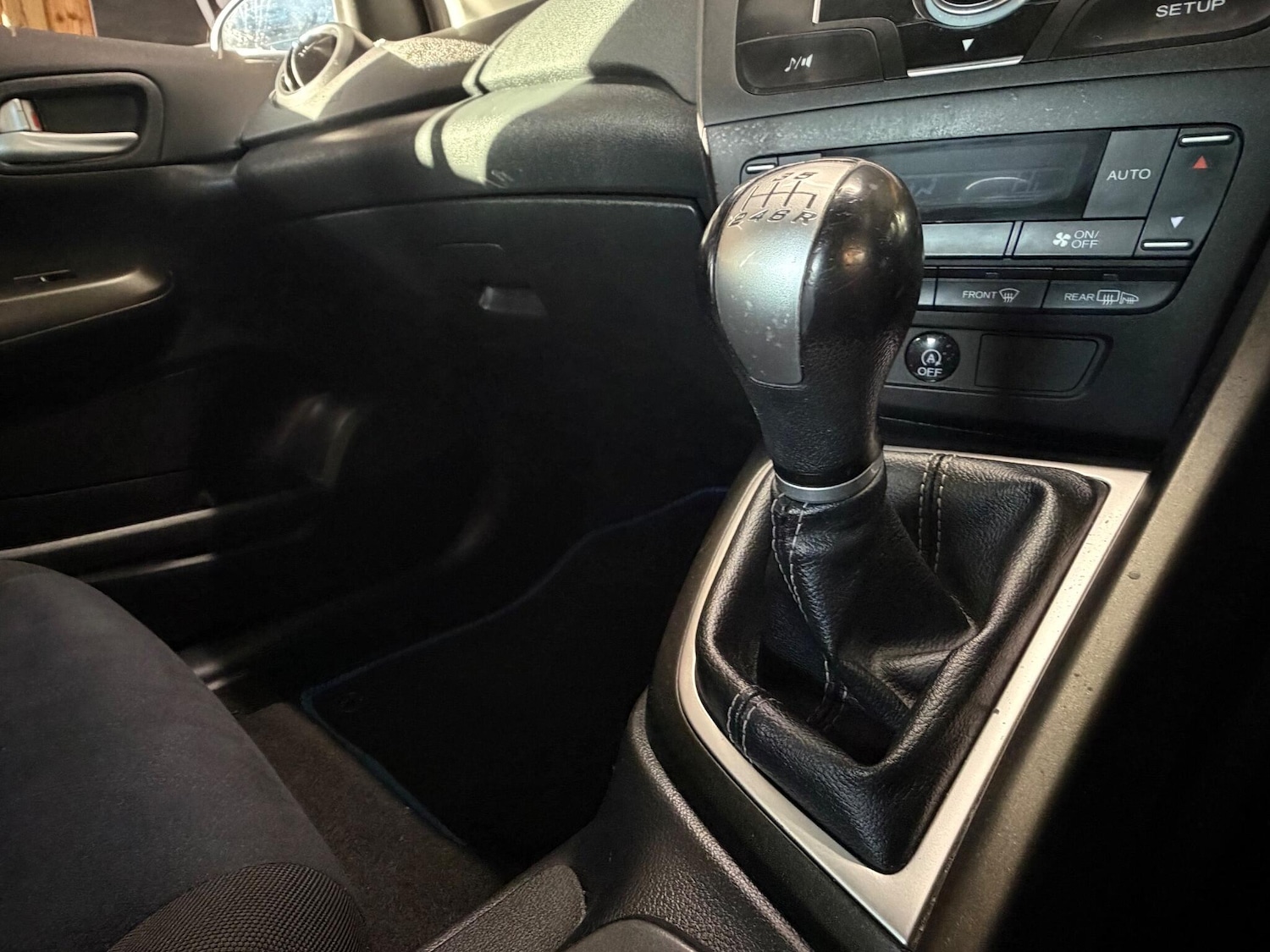 Used Honda Civic 2012 for sale - 76700875: Photo 9