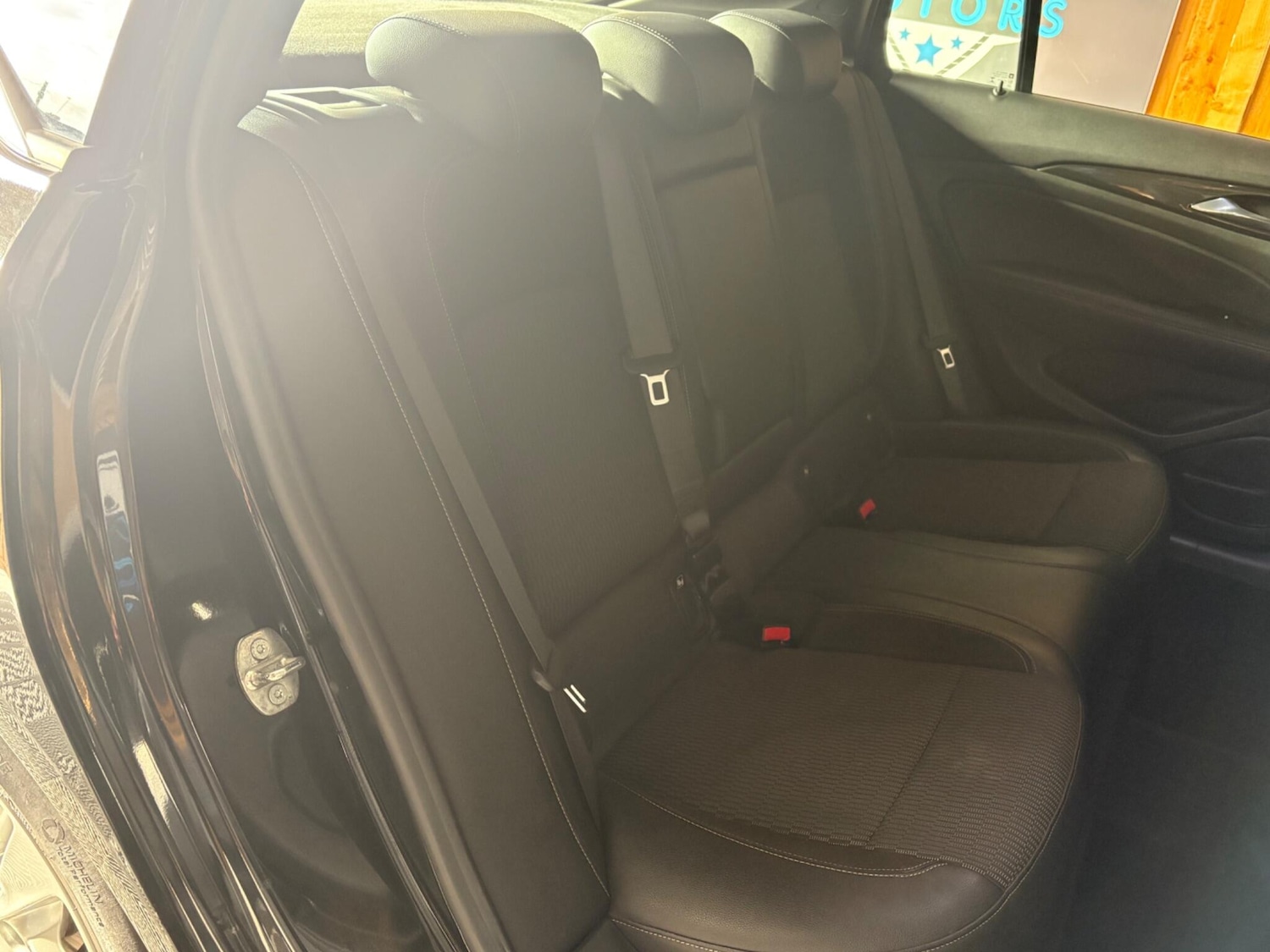 Used Vauxhall Insignia 2019 for sale - 76349163: Photo 14