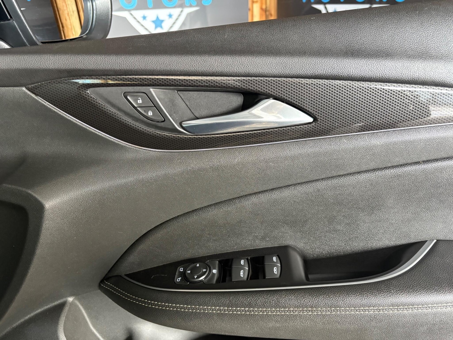 Used Vauxhall Insignia 2019 for sale - 76349163: Photo 16