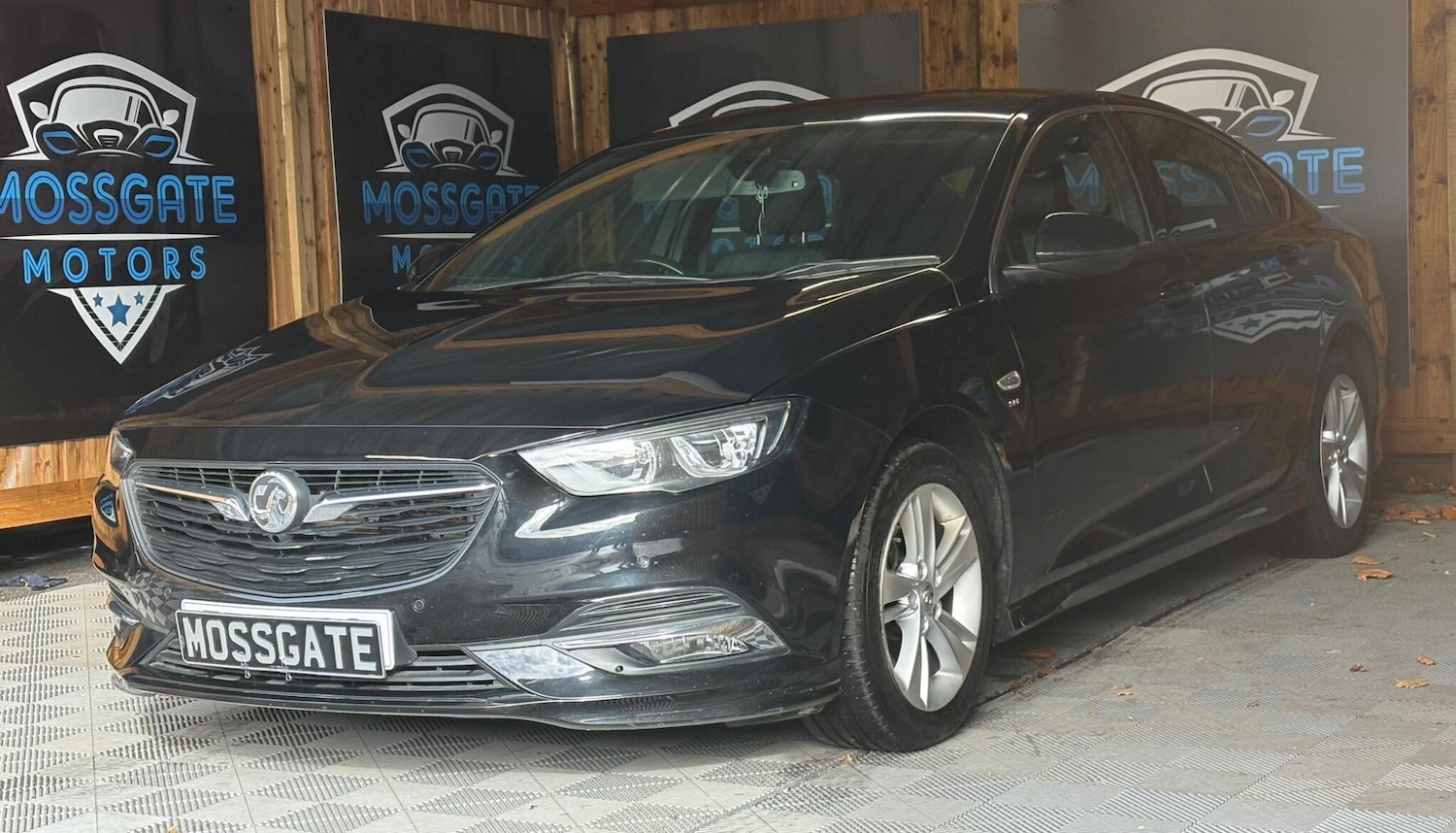 Used Vauxhall Insignia 2019 for sale - 76349163: Photo 3