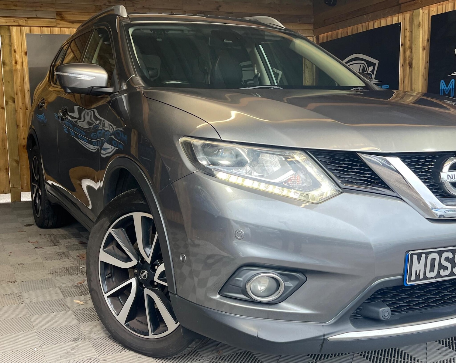 Used Nissan X-Trail 2017 for sale - 77799263: Photo 2