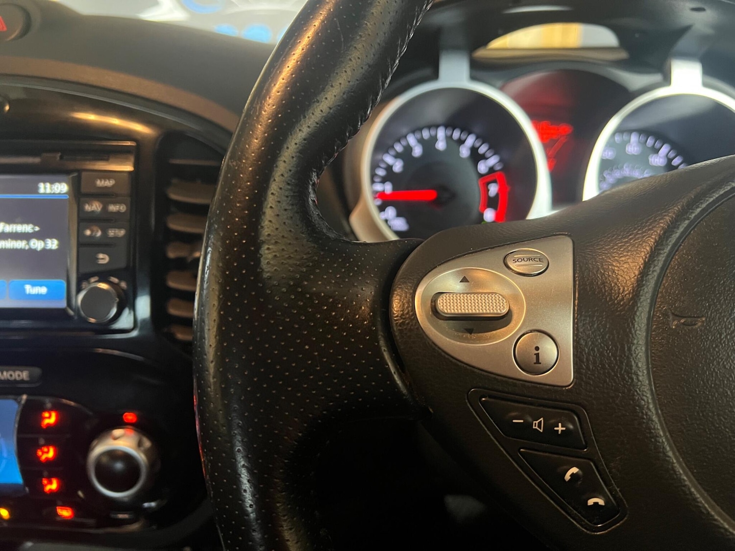 Used Nissan Juke 2015 for sale - 77798979: Photo 20