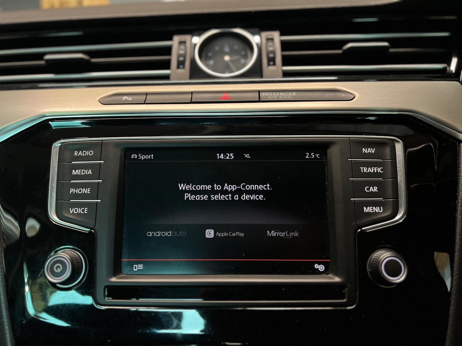 Used Volkswagen Passat 2015 for sale - 77091396: Photo 26