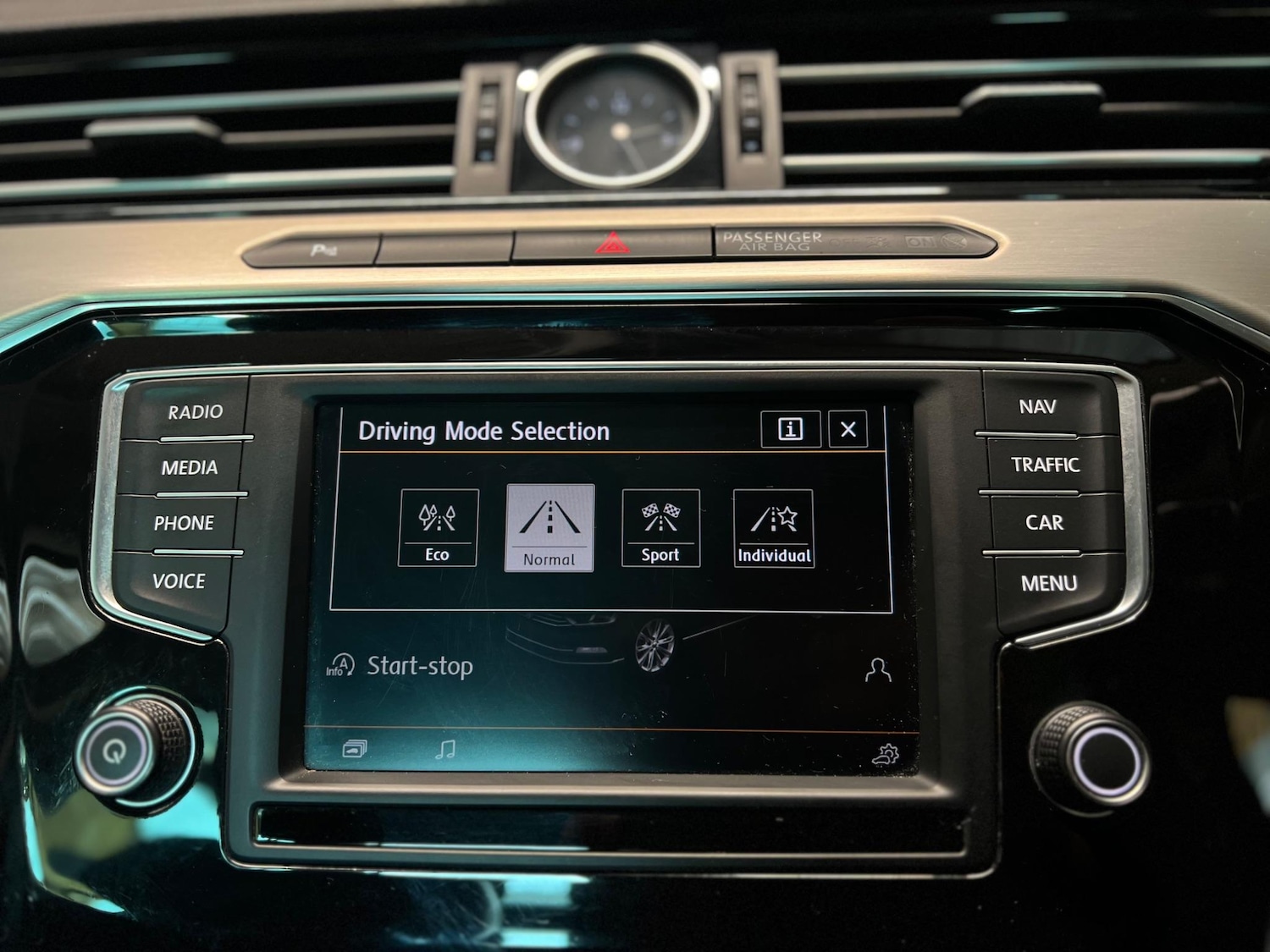 Used Volkswagen Passat 2015 for sale - 77091396: Photo 28