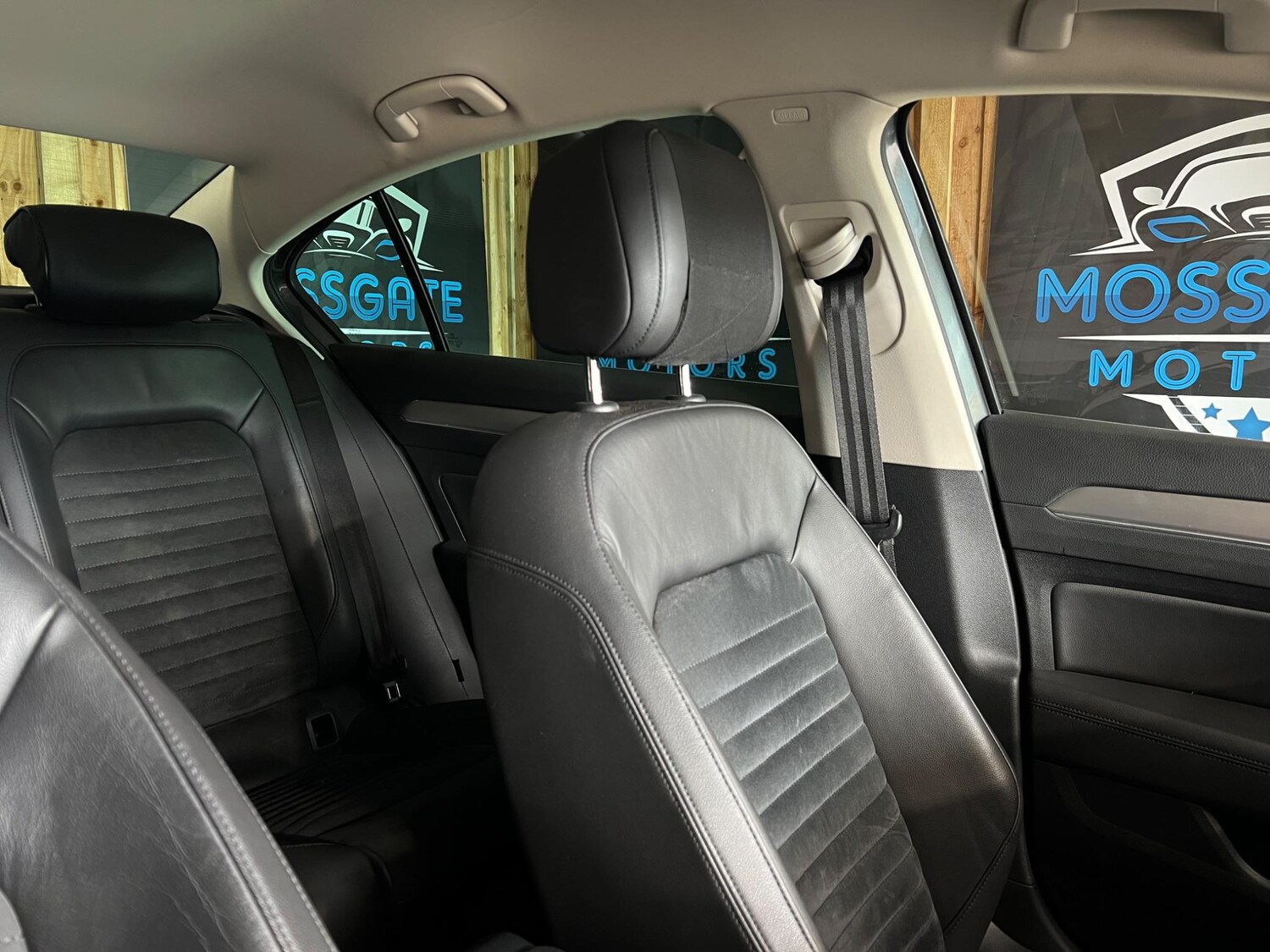 Used Volkswagen Passat 2015 for sale - 77091396: Photo 32