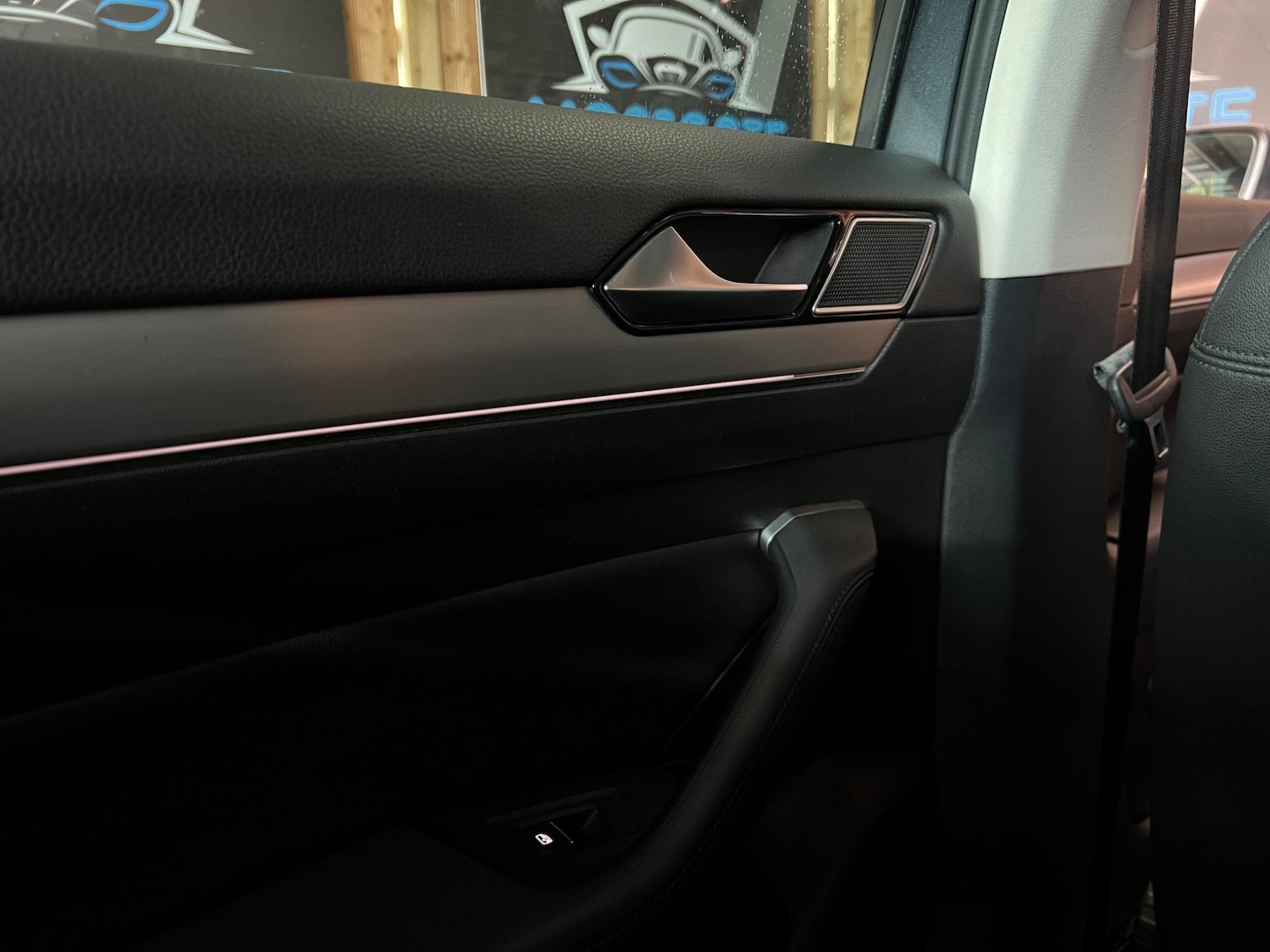 Used Volkswagen Passat 2015 for sale - 77091396: Photo 41