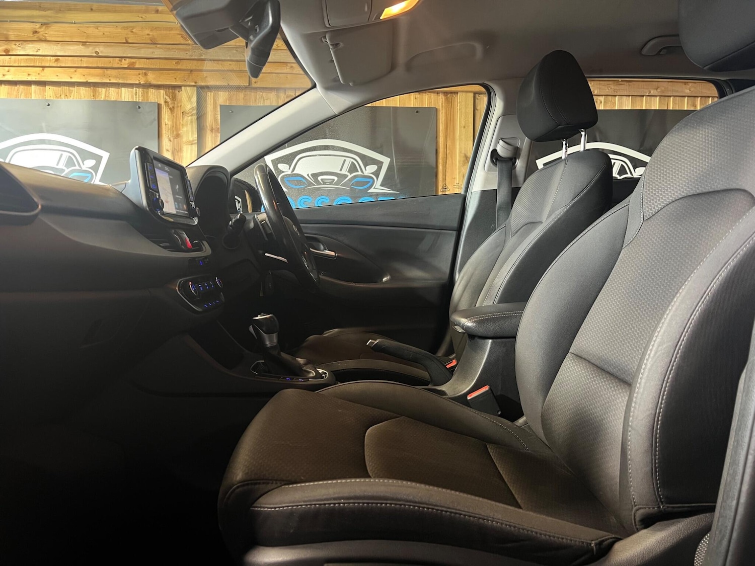 Used Hyundai i30 2017 for sale - 77344868: Photo 28