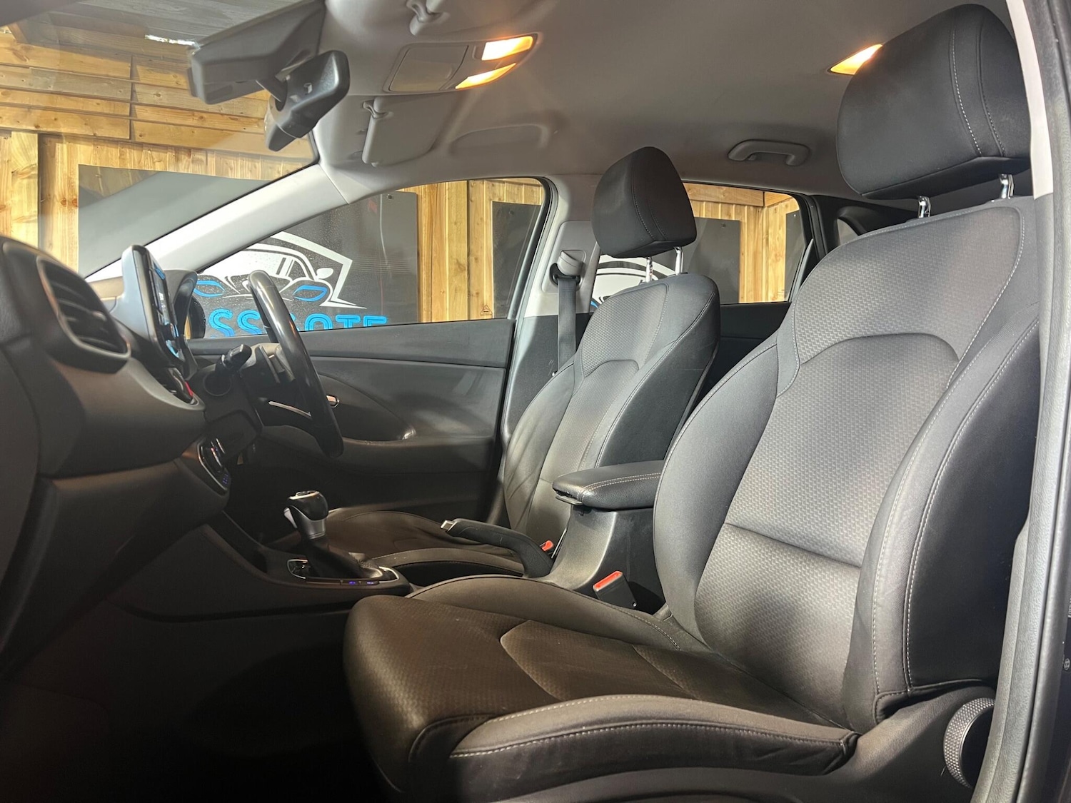 Used Hyundai i30 2017 for sale - 77344868: Photo 29