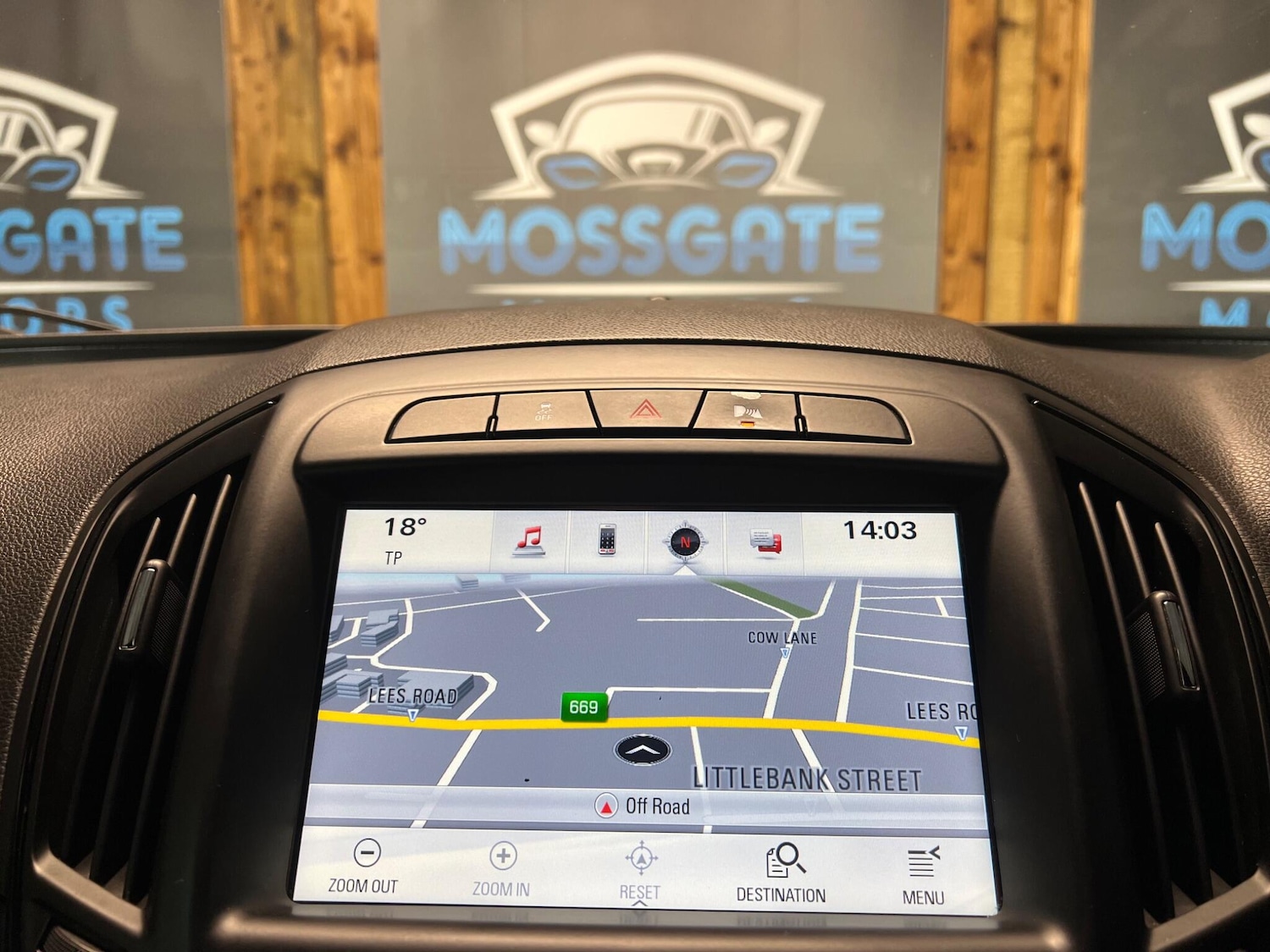 Used Vauxhall Insignia 2015 for sale - 76485437: Photo 24