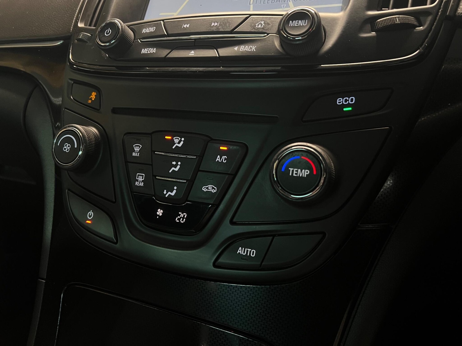 Used Vauxhall Insignia 2015 for sale - 76485437: Photo 25