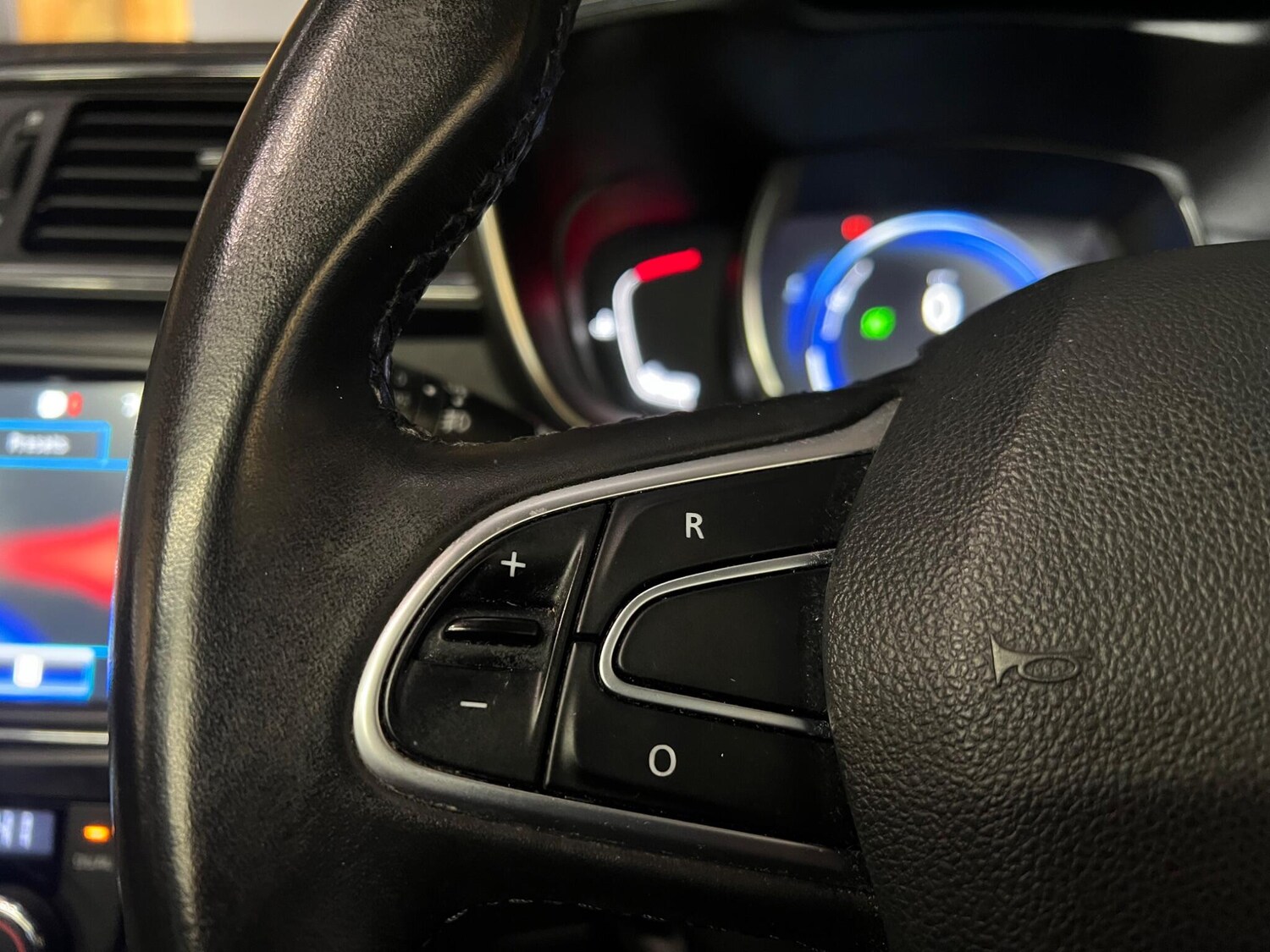 Used Renault Kadjar 2015 for sale - 76964332: Photo 21