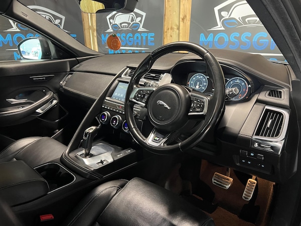 Used Jaguar E-Pace 2018 for sale - 75677851: Photo 16