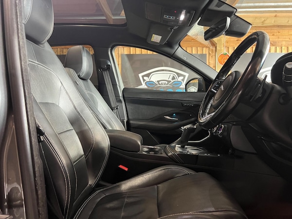 Used Jaguar E-Pace 2018 for sale - 75677851: Photo 17