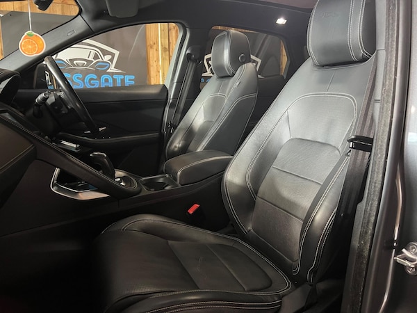 Used Jaguar E-Pace 2018 for sale - 75677851: Photo 46