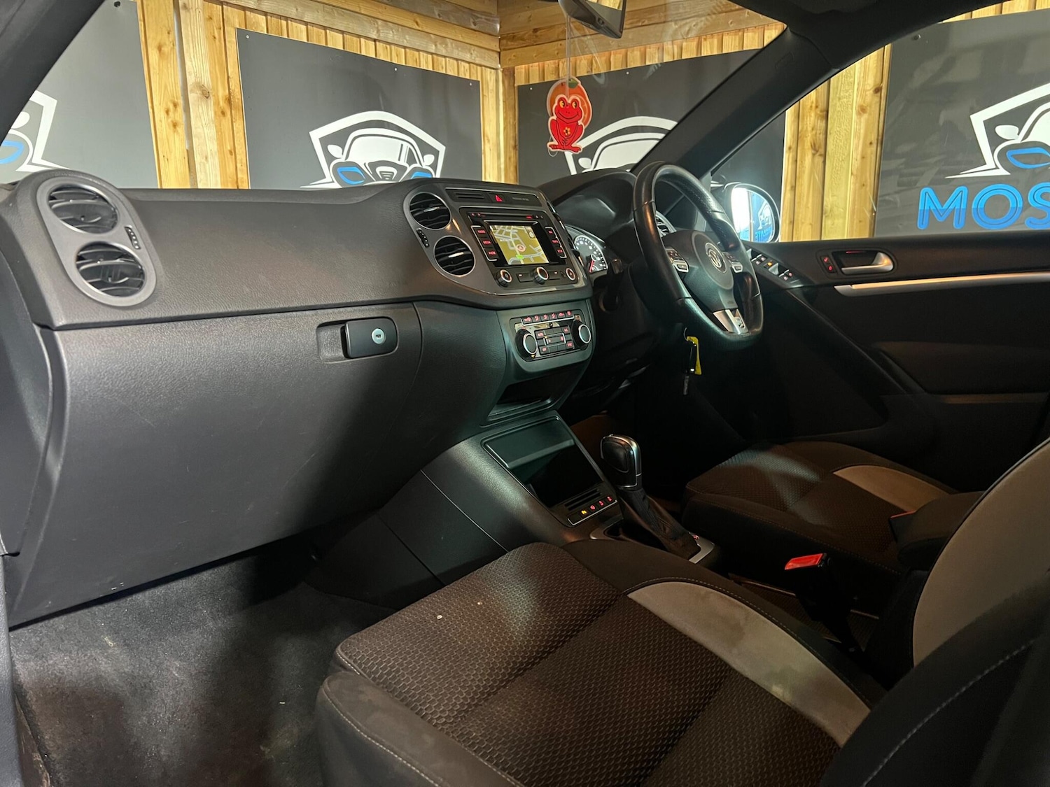 Used Volkswagen Tiguan 2014 for sale - 77345196: Photo 32