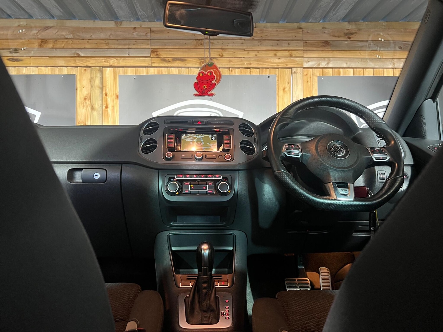 Used Volkswagen Tiguan 2014 for sale - 77345196: Photo 40