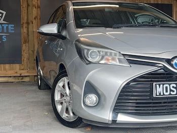 Used Toyota Yaris 2015 for sale - 76013680: Photo 2