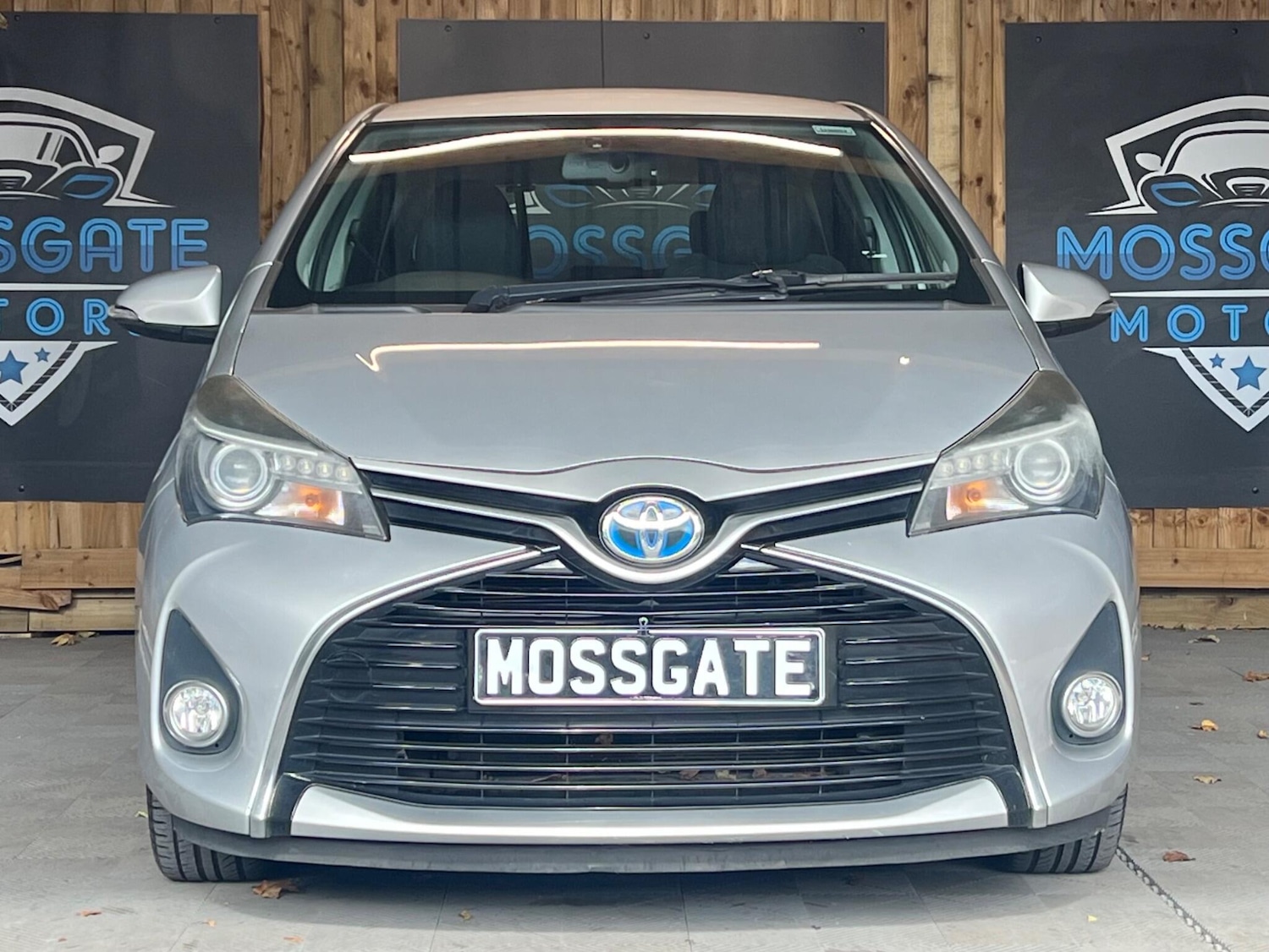 Used Toyota Yaris 2015 for sale - 76013680: Photo 4