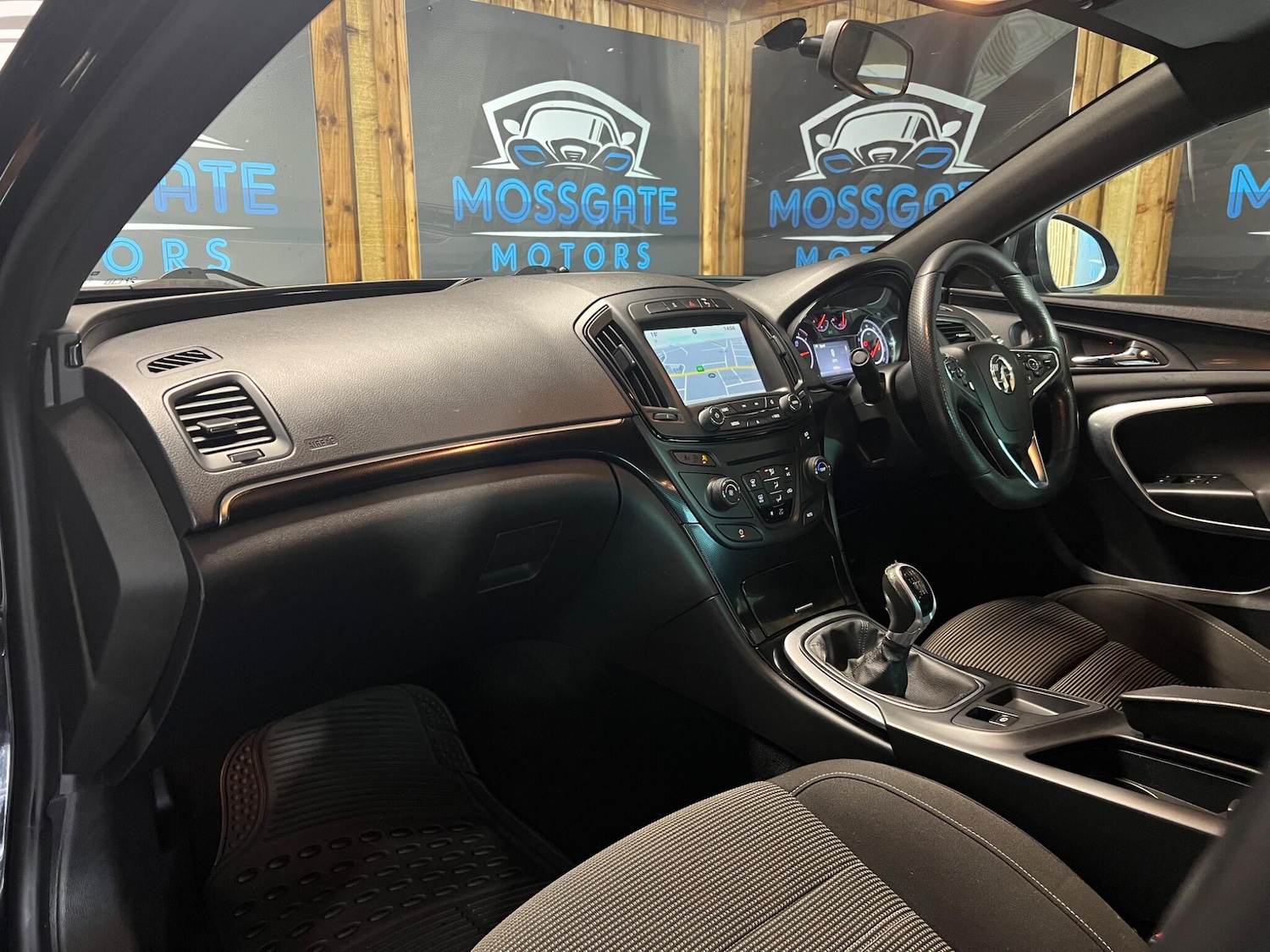 Used Vauxhall Insignia 2015 for sale - 76994341: Photo 28