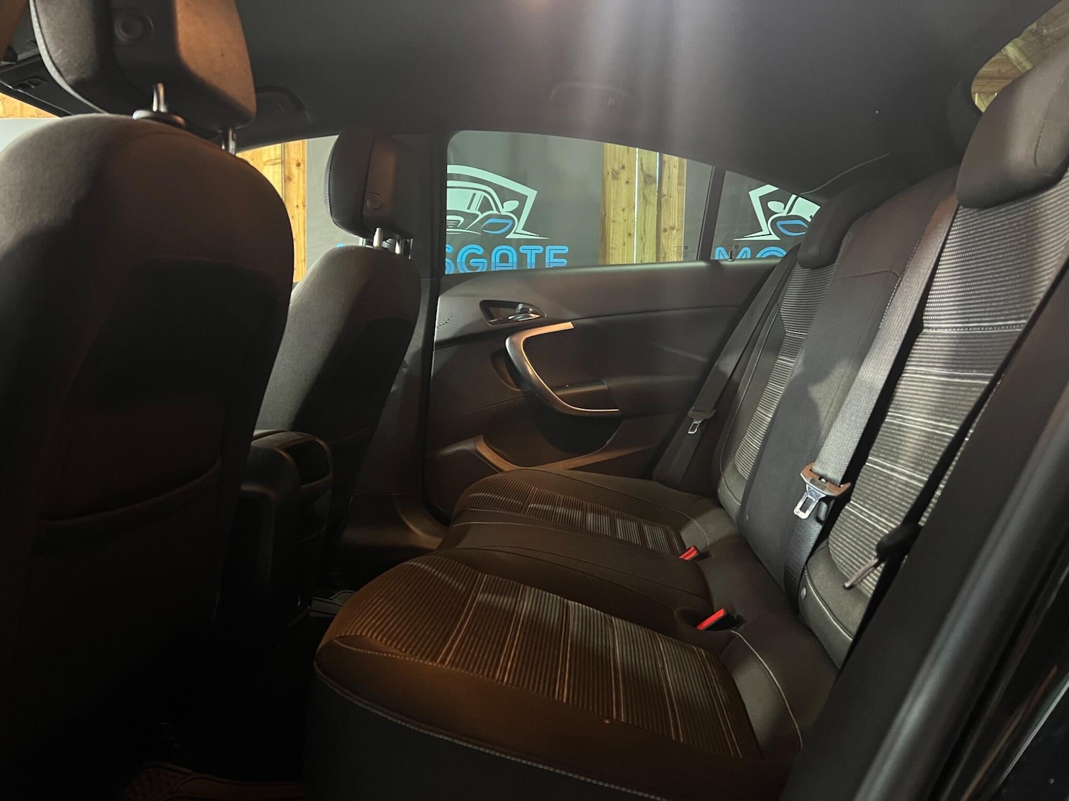 Used Vauxhall Insignia 2015 for sale - 76994341: Photo 33