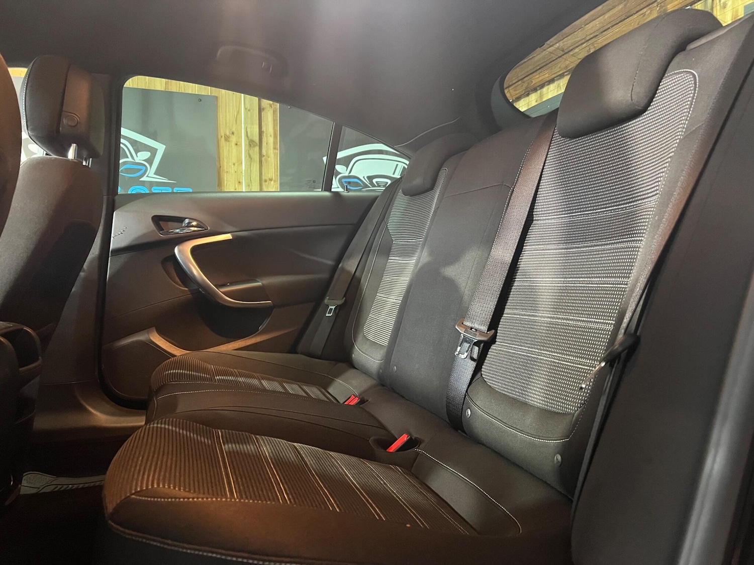 Used Vauxhall Insignia 2015 for sale - 76994341: Photo 34