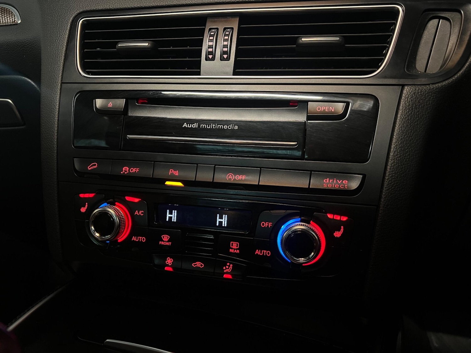 Used Audi Q5 2014 for sale - 77203074: Photo 30