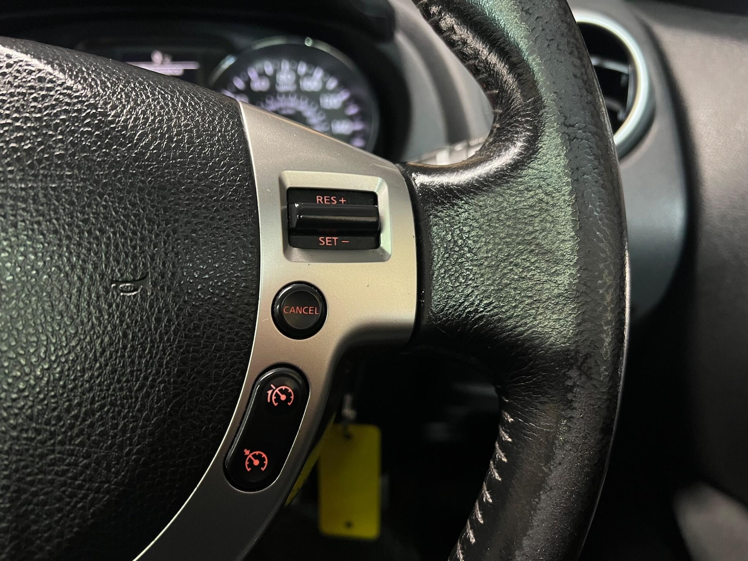 Used Nissan Qashqai+2 2011 for sale - 76899703: Photo 19