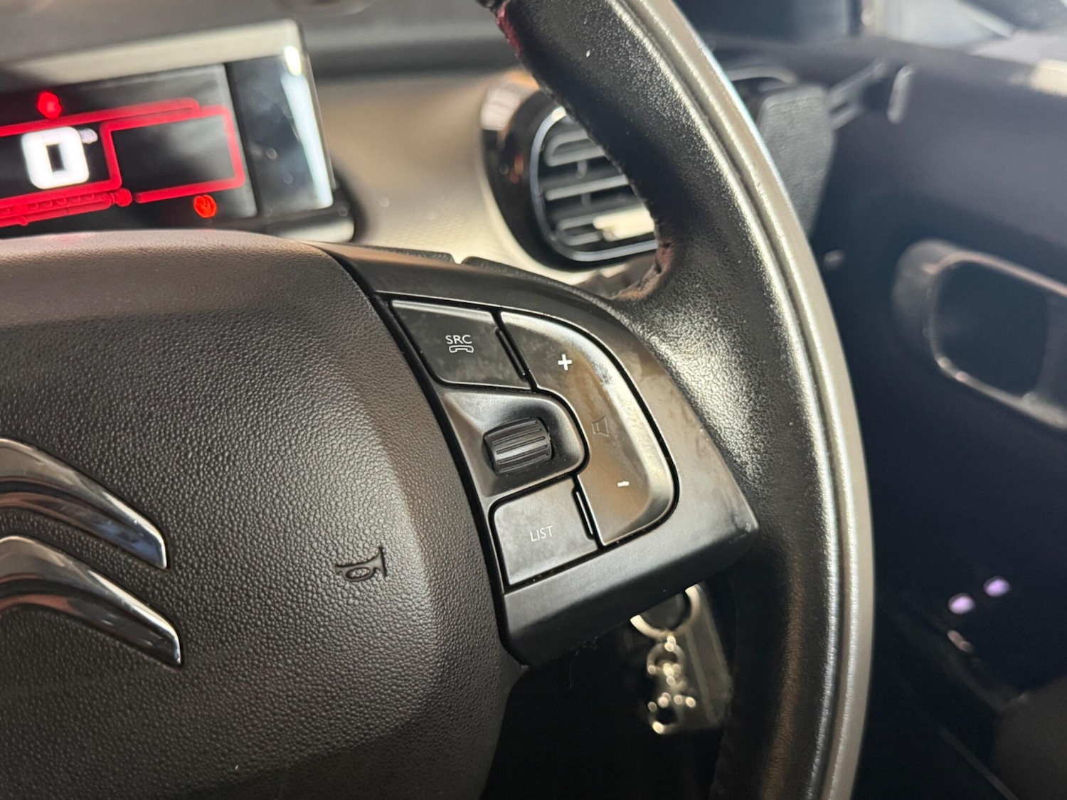 Used Citroen C4 Cactus 2017 for sale - 78035096: Photo 22