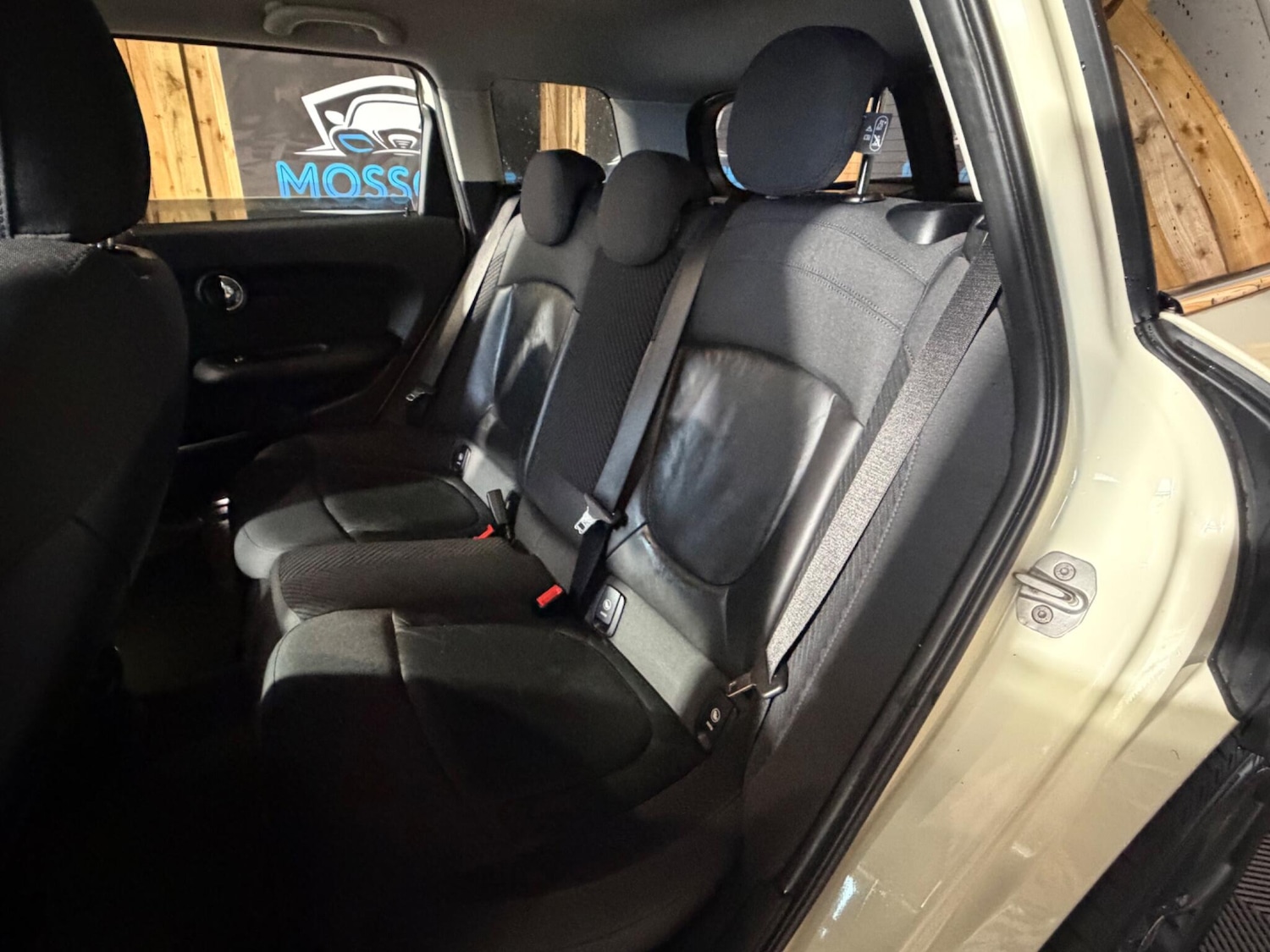 Used MINI Clubman 2017 for sale - 77646685: Photo 21