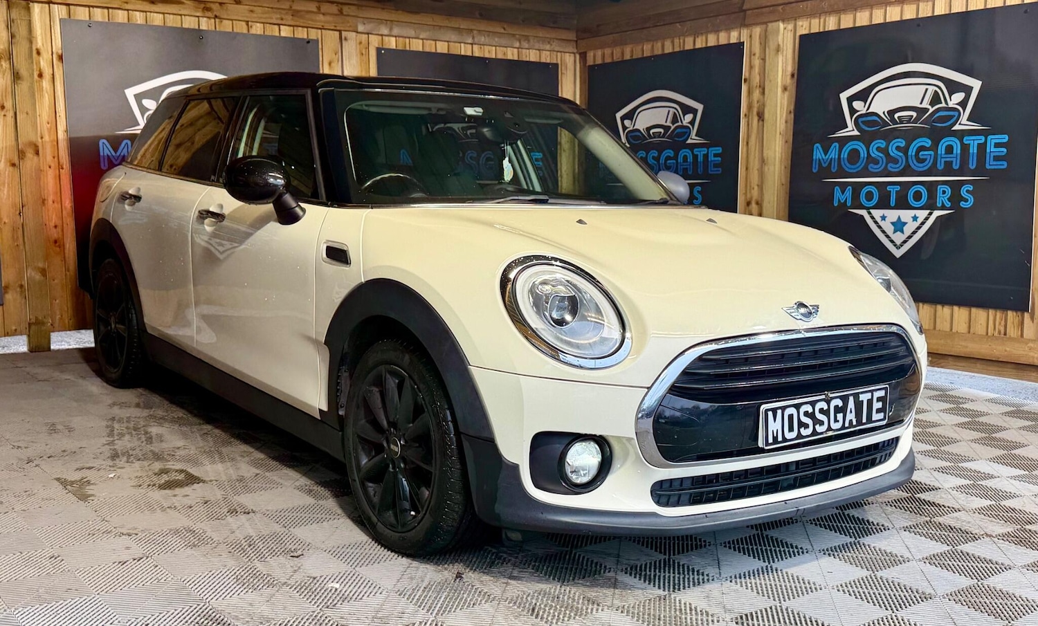 Used MINI Clubman 2017 for sale - 77646685: Photo 3
