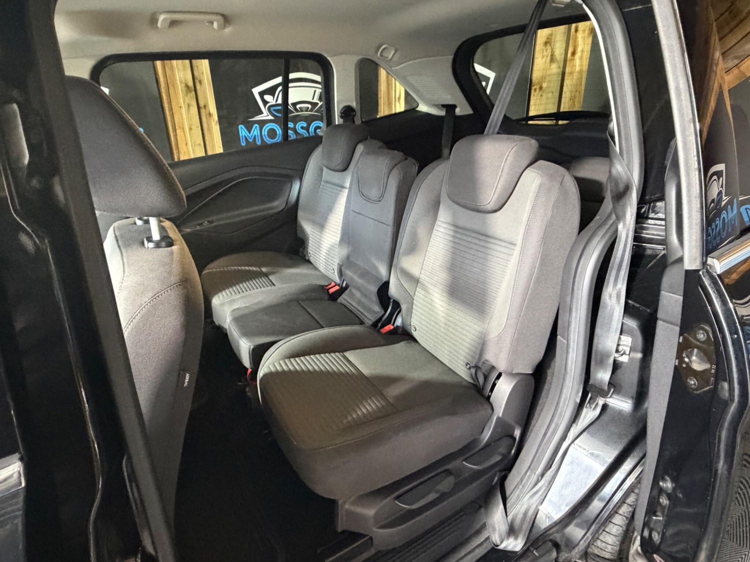 Used Ford Grand C-Max 2016 for sale - 77798998: Photo 22