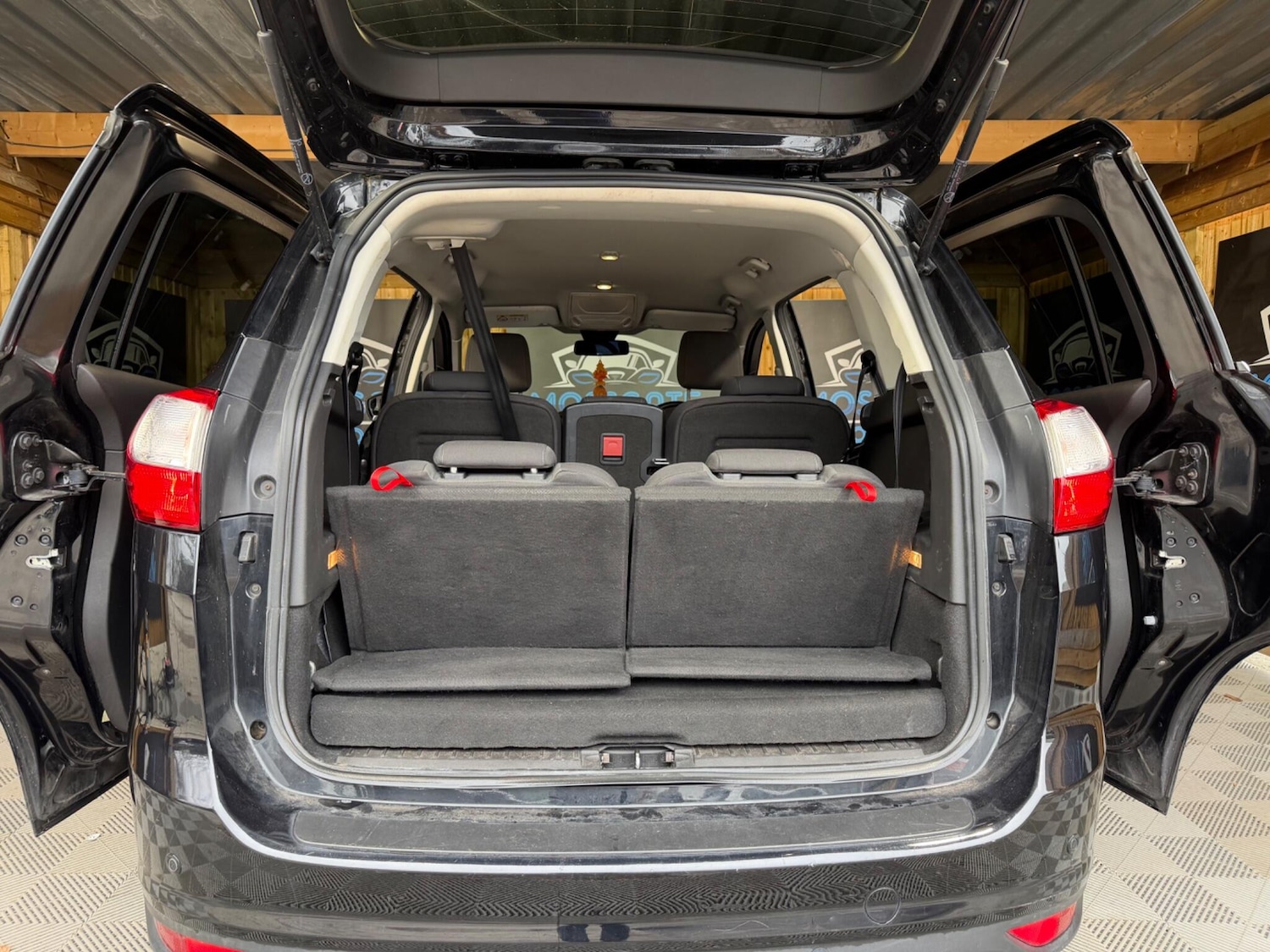 Used Ford Grand C-Max 2016 for sale - 77798998: Photo 37