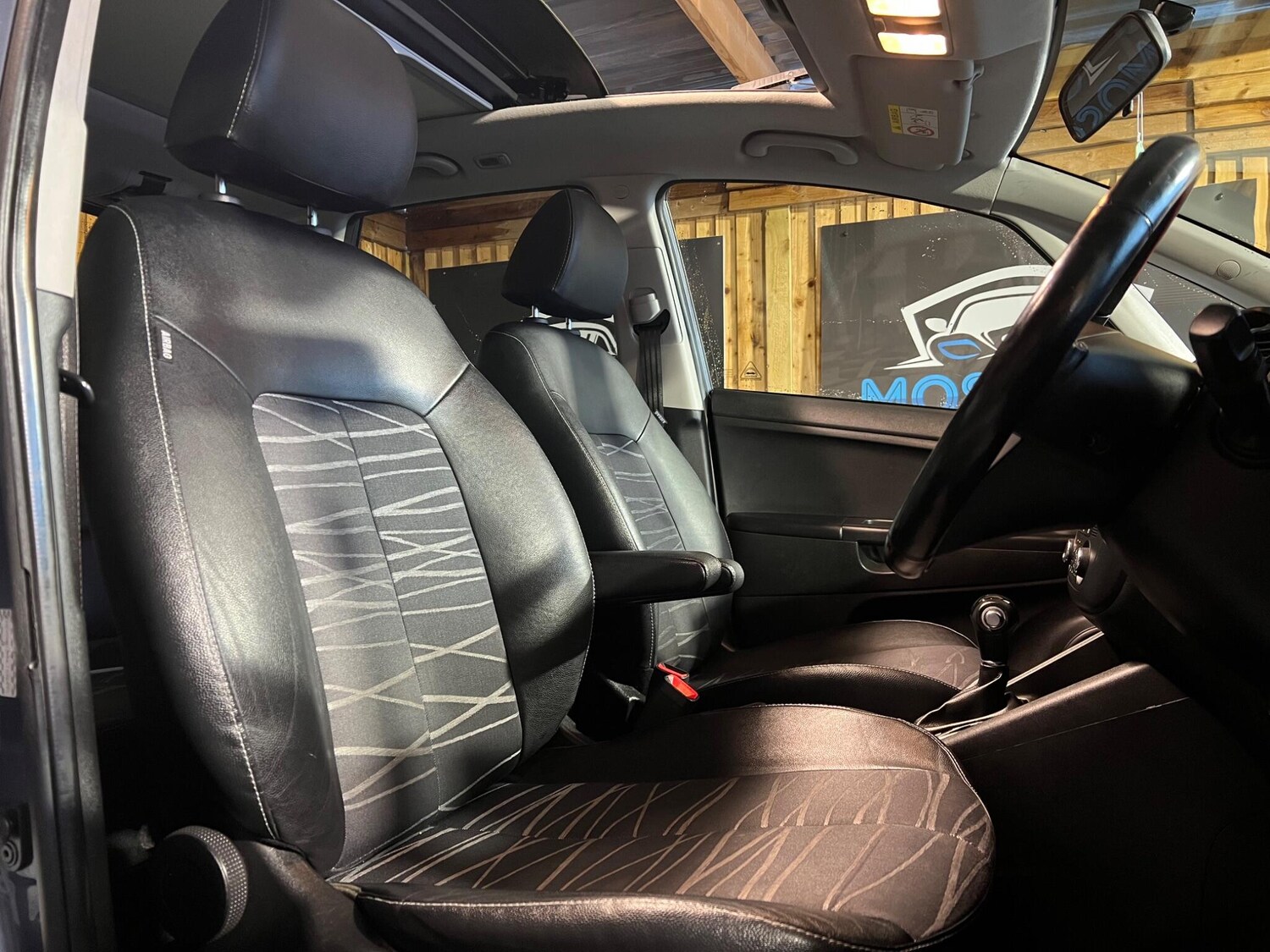 Used Kia Venga 2016 for sale - 76832142: Photo 15