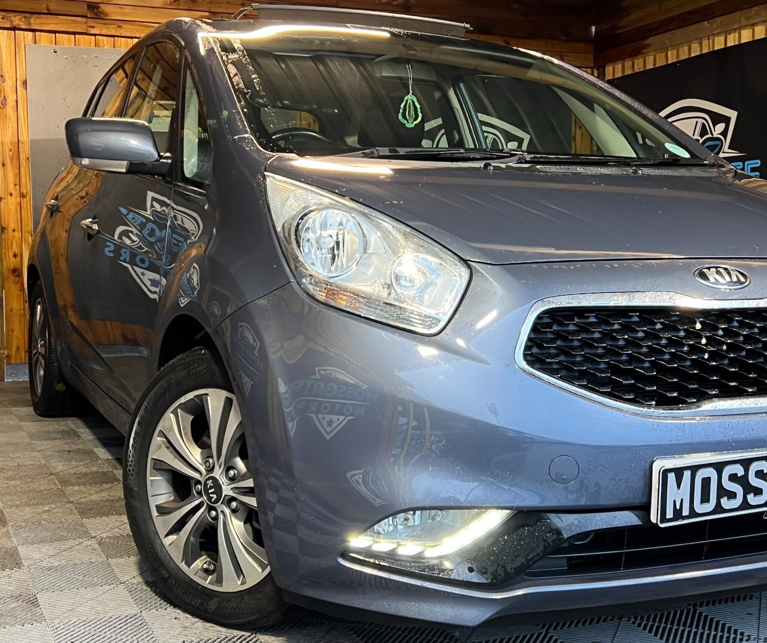 Used Kia Venga 2016 for sale - 76832142: Photo 2