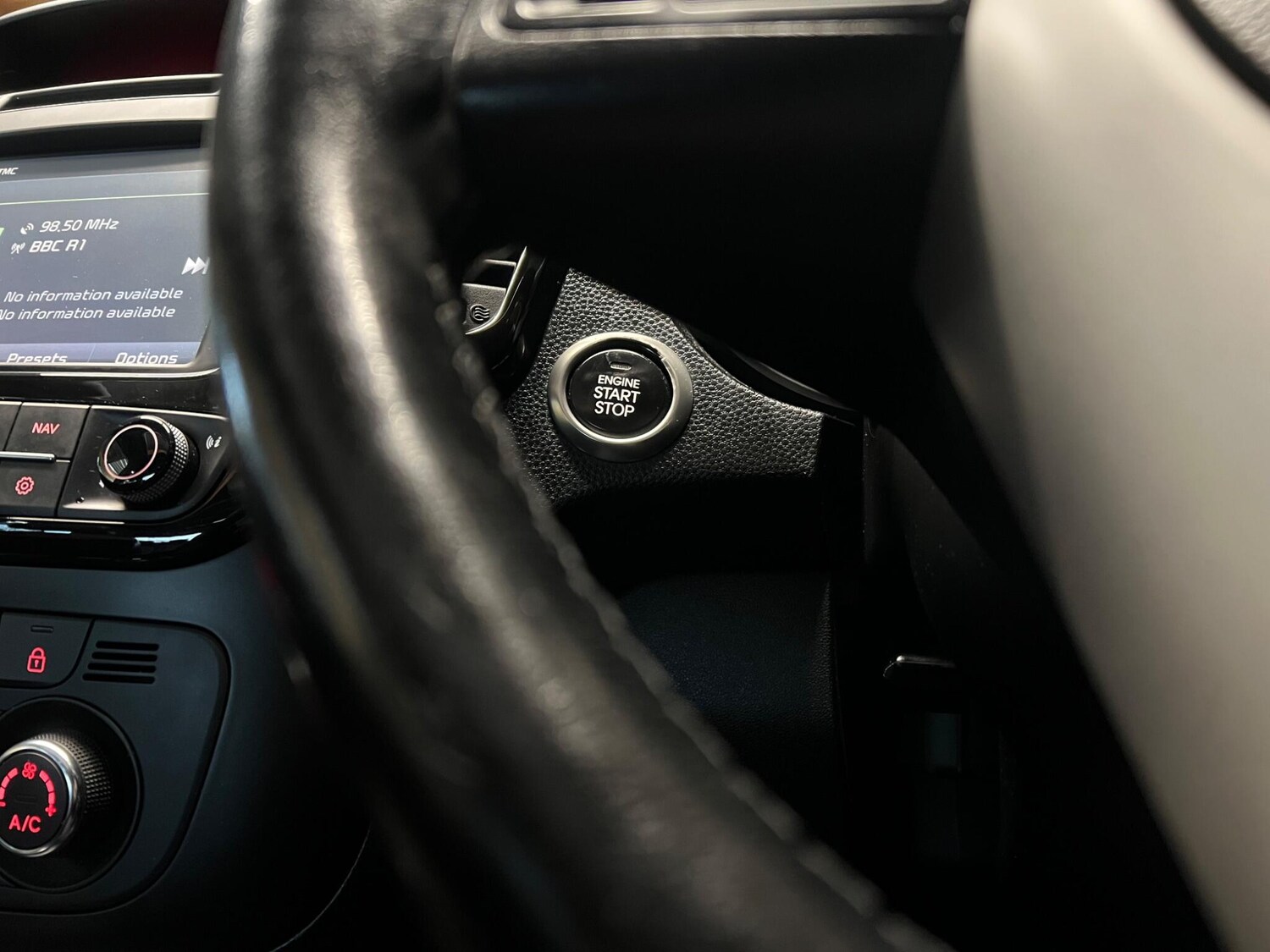 Used Kia Venga 2016 for sale - 76832142: Photo 21