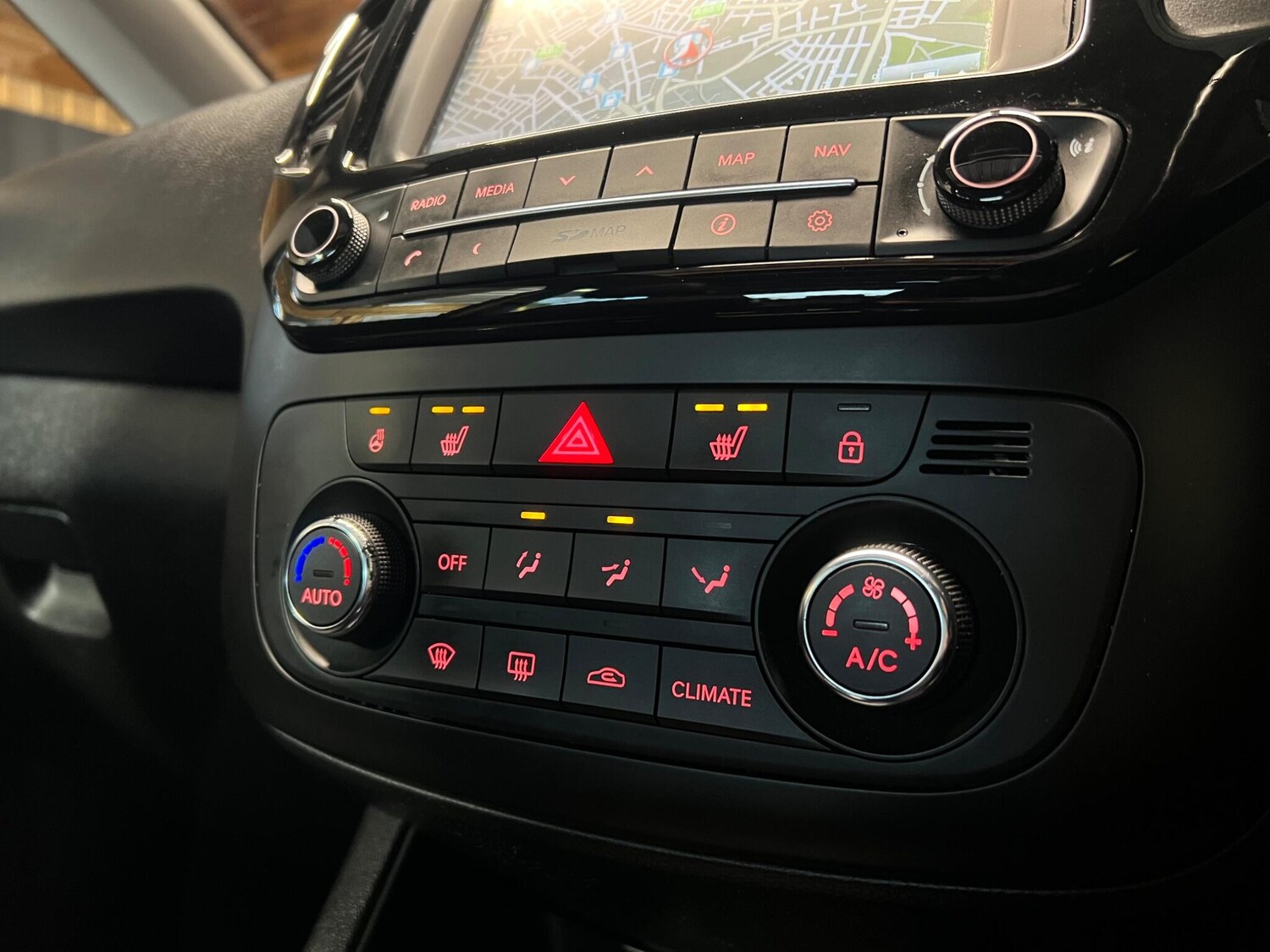 Used Kia Venga 2016 for sale - 76832142: Photo 26