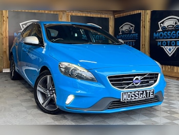 Used Volvo V40 2015 for sale - 77939778: Photo