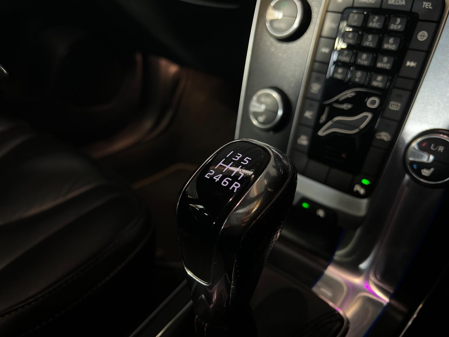 Used Volvo V40 2015 for sale - 77939778: Photo 27