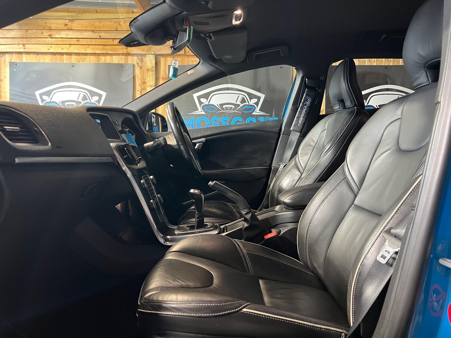 Used Volvo V40 2015 for sale - 77939778: Photo 30