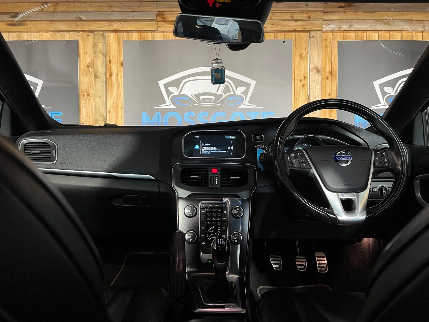 Used Volvo V40 2015 for sale - 77939778: Photo 36