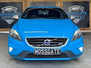 Used Volvo V40 2015 for sale - 77939778: Photo