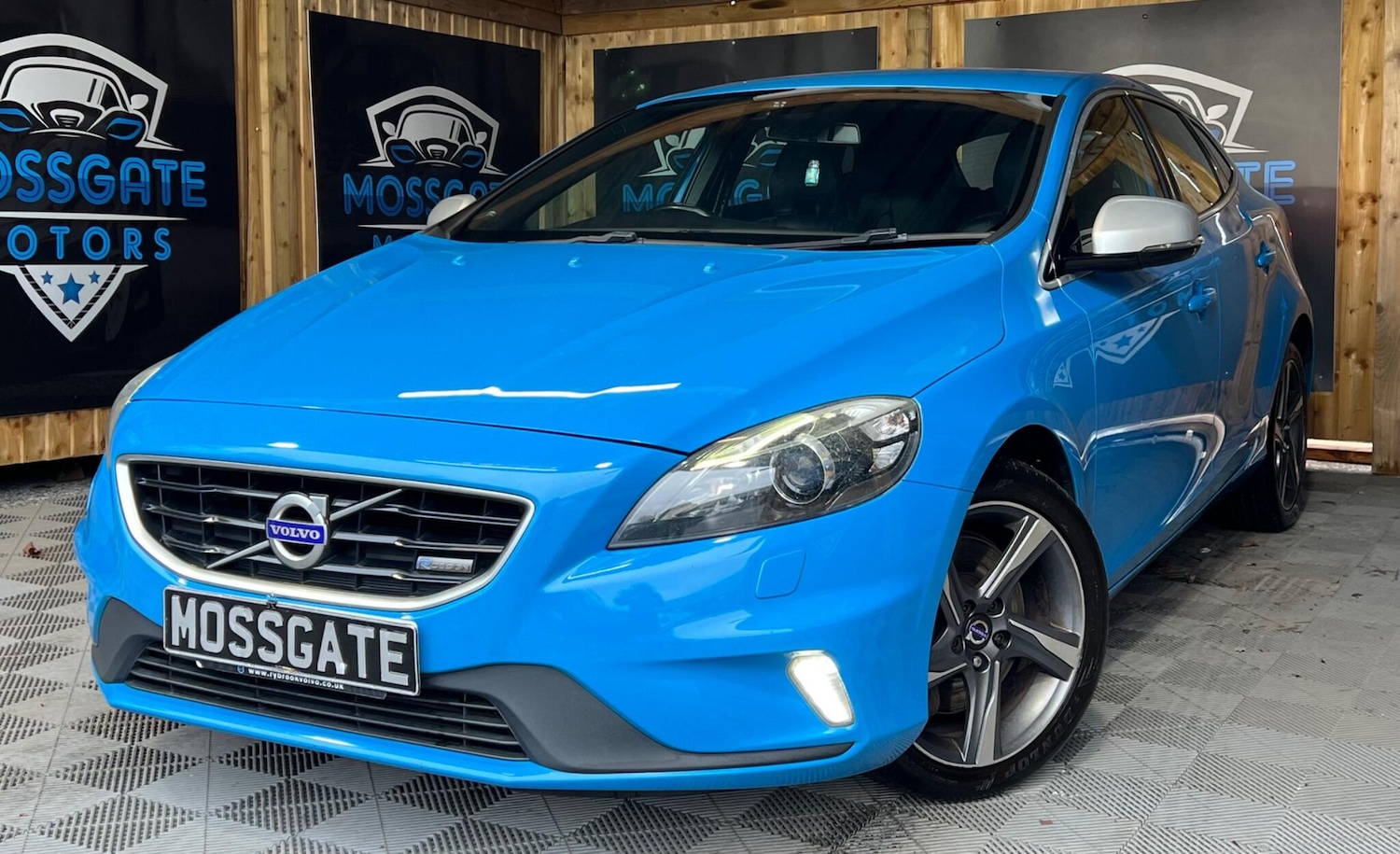 Used Volvo V40 2015 for sale - 77939778: Photo 5