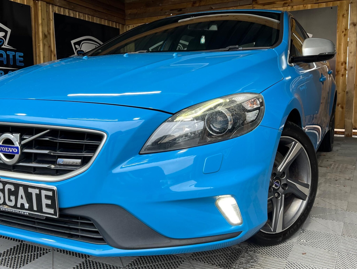 Used Volvo V40 2015 for sale - 77939778: Photo 6