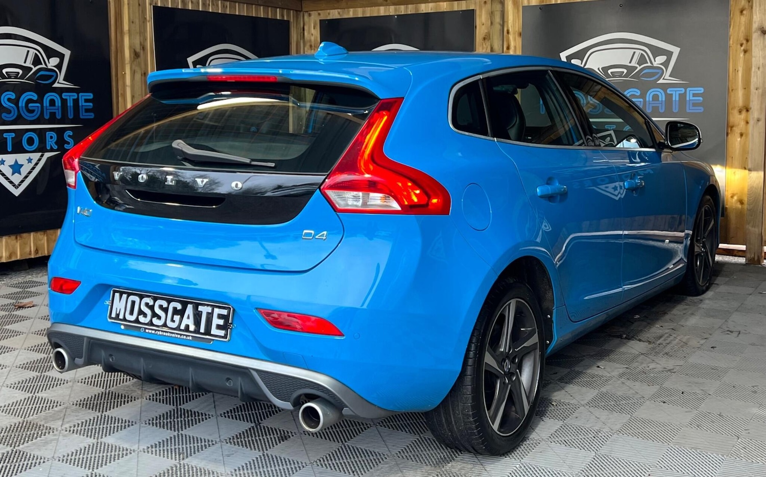 Used Volvo V40 2015 for sale - 77939778: Photo 9