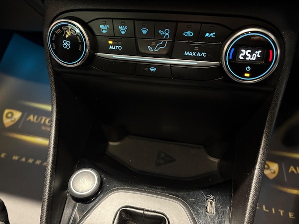 Used Ford Fiesta 2018 for sale - 76295284: Photo 19