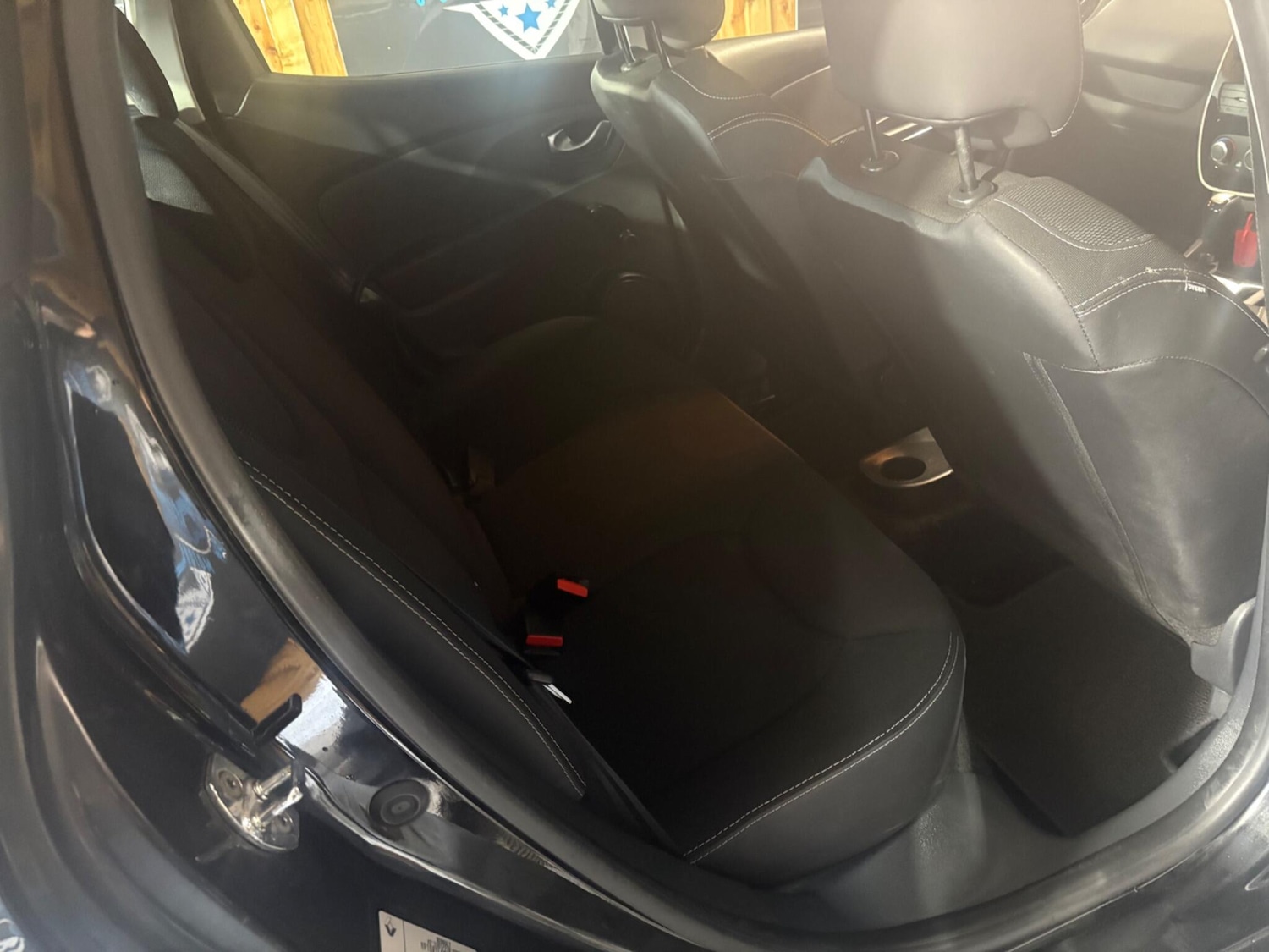 Used Renault Clio 2015 for sale - 76370871: Photo 14