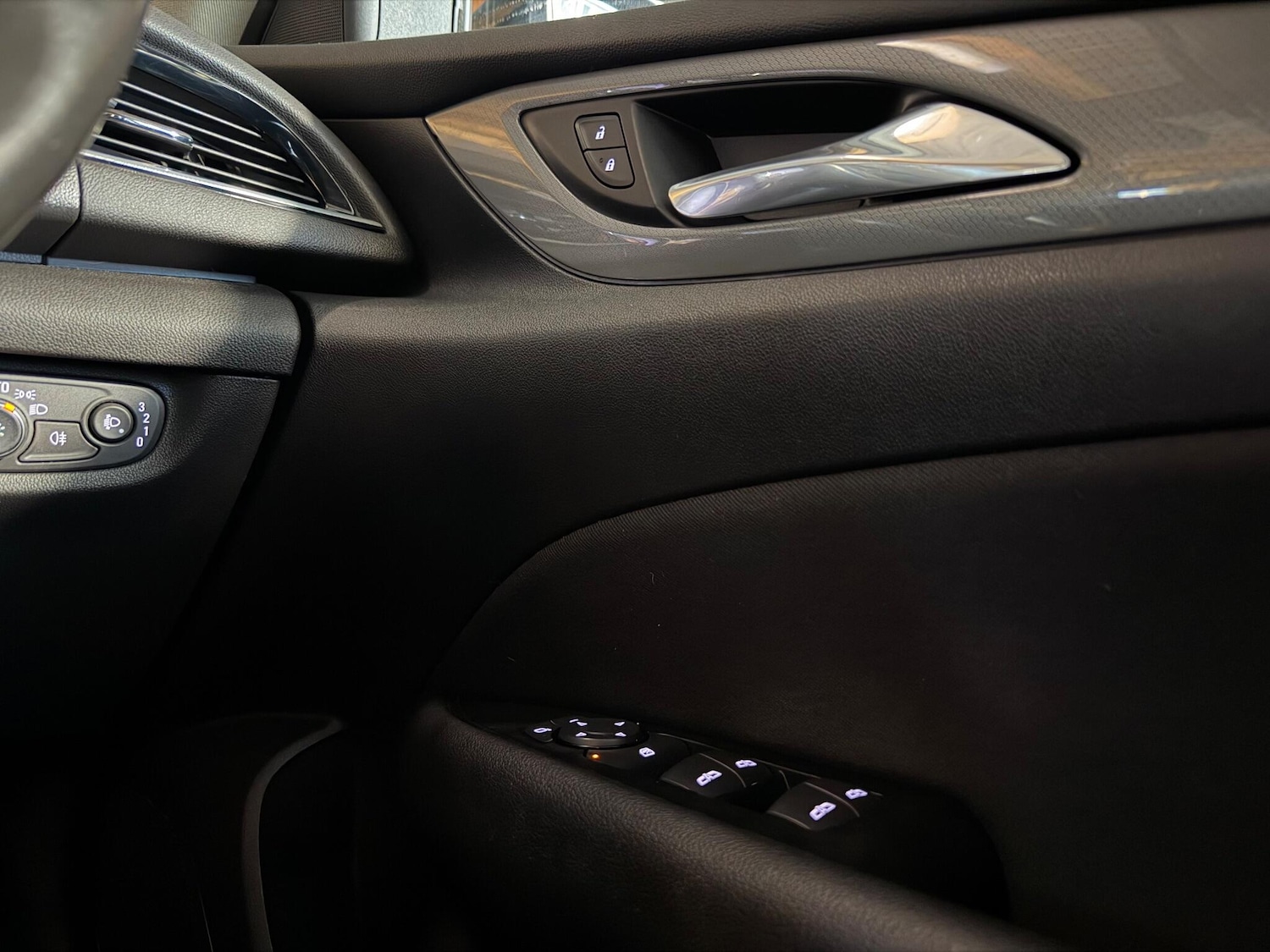 Used Vauxhall Insignia 2018 for sale - 76913903: Photo 20