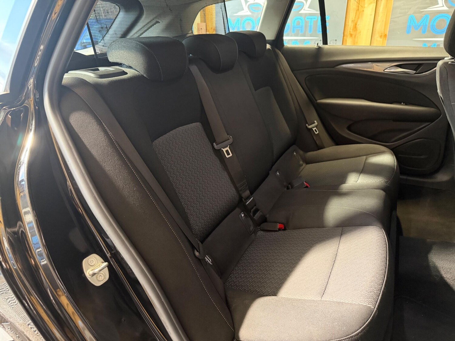 Used Vauxhall Insignia 2018 for sale - 76913903: Photo 33